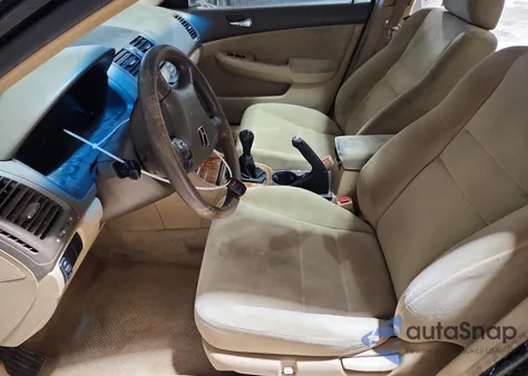 2004 Honda Accord Ex z USA, uszkodzony, nr VIN 1HGCM55684A002379